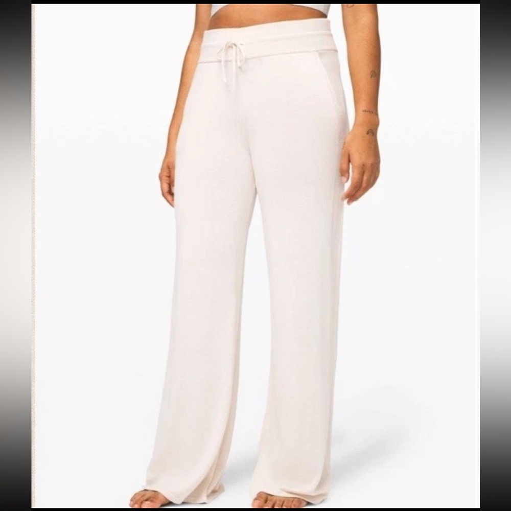 Lululemon In the Comfort Zone Pants Cashmere Blend Cream White Womens Size 4